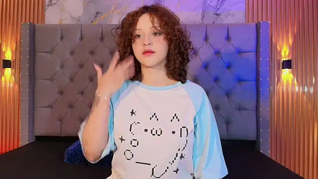 Snapshot of Suxan_White_ chatting on September 20, 11:33 am Suxan White online show from September 20, 11:33 am