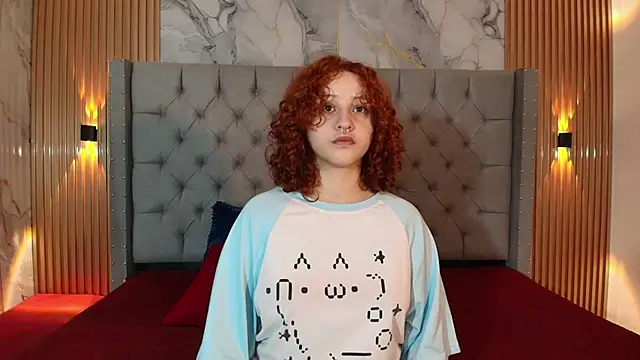 Snapshot of Suxan_White_ chatting on October 14, 11:55 am Suxan White online show from October 14, 11:55 am