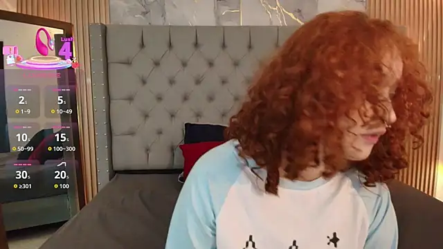 Snapshot of Suxan_White_ chatting on November 6, 11:55 am Suxan White online show from November 6, 11:55 am