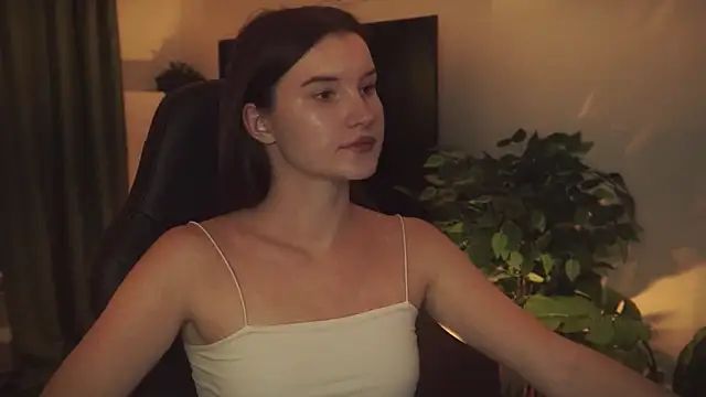 AgataWillis online show from October 9, 11:30 am