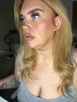 MysteriousMylaX online show from October 13, 2:28 pm