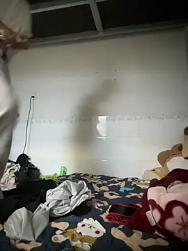 Snapshot of linh21107 chatting on November 24, 8:47 am linh21107 online show from November 24, 8:47 am