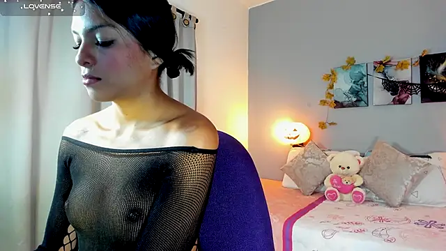 Snapshot of Miaa_z1 chatting on October 20, 1:11 pm Miaa z1 online show from October 20, 1:11 pm