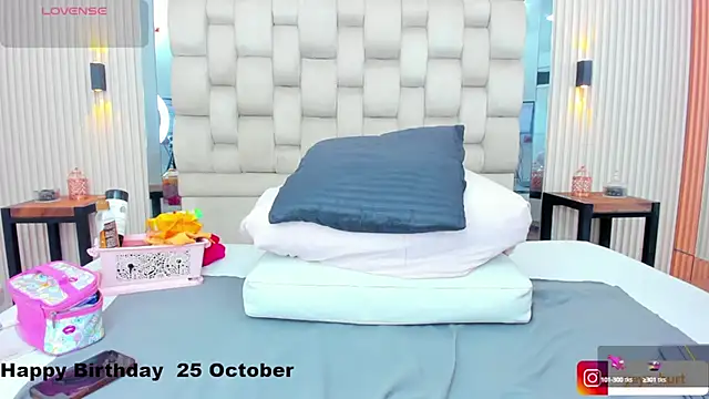 Snapshot of nahomye_teylor chatting on October 8, 3:04 am nahomye teylor online show from October 8, 3:04 am