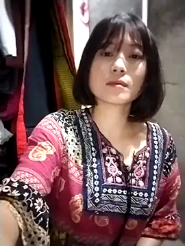 linda bae00 online show from December 21, 12:45 pm