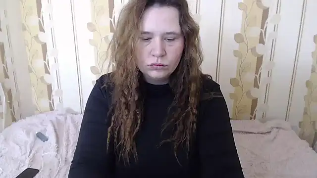 AdelinaLawson online show from February 26, 5:20 am