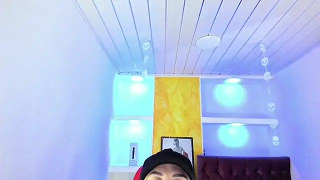 alison moon7 online show from November 6, 2:40 pm