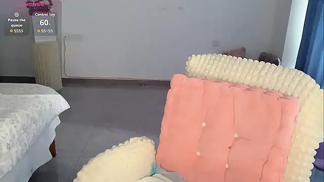 Snapshot of Xiali-166 chatting on December 14, 3:12 am Xiali-166 online show from December 14, 3:12 am