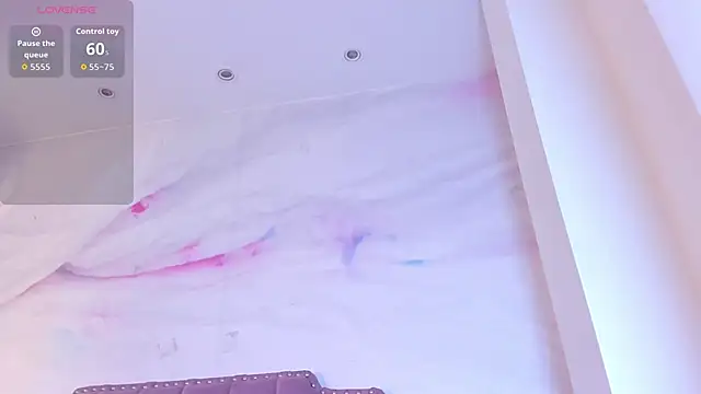 Snapshot of Roxy_Medina chatting on May 22, 3:57 am Roxy Medina online show from May 22, 3:57 am