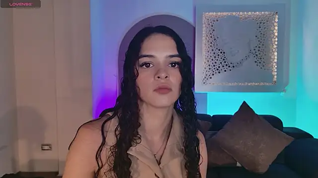 Snapshot of AprilRhodes_ chatting on October 3, 4:37 pm AprilRhodes online show from October 3, 4:37 pm