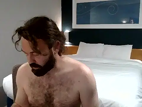 Snapshot of rogerevenmore chatting on December 1, 2:44 pm rogerevenmore online show from December 1, 2:44 pm