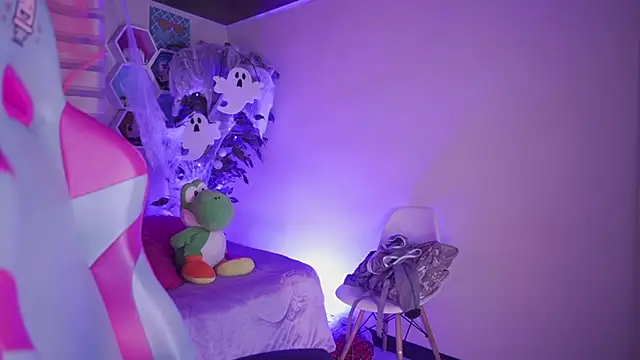 Snapshot of Lana_Dreams_ chatting on October 24, 12:41 am Lana Dreams online show from October 24, 12:41 am