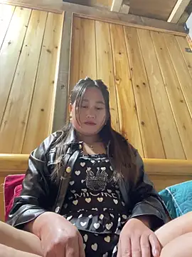 phungtiti online show from December 16, 12:32 pm