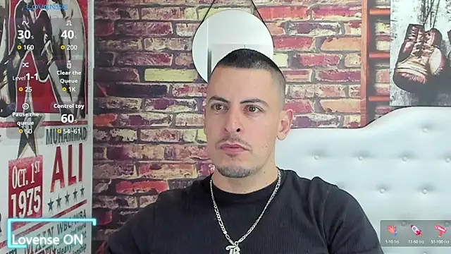 Snapshot of scotty_musicc chatting on September 12, 10:10 pm scotty musicc online show from September 12, 10:10 pm