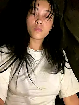 Snapshot of EmLy02 chatting on September 12, 10:32 pm EmLy02 online show from September 12, 10:32 pm