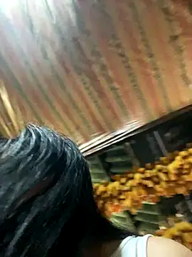 Snapshot of EmLy02 chatting on September 21, 2:13 am EmLy02 online show from September 21, 2:13 am