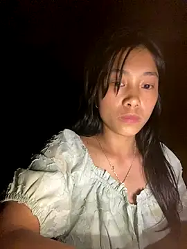 Snapshot of EmLy02 chatting on September 23, 1:36 pm EmLy02 online show from September 23, 1:36 pm