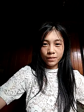 Snapshot of EmLy02 chatting on September 28, 6:52 am EmLy02 online show from September 28, 6:52 am