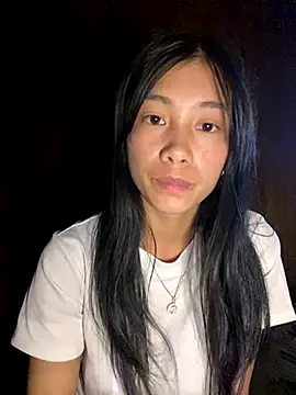 Snapshot of EmLy02 chatting on October 13, 1:00 pm EmLy02 online show from October 13, 1:00 pm