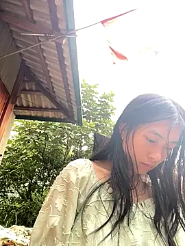 Snapshot of EmLy02 chatting on October 29, 12:35 am EmLy02 online show from October 29, 12:35 am