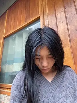 Snapshot of EmLy02 chatting on November 3, 12:02 am EmLy02 online show from November 3, 12:02 am