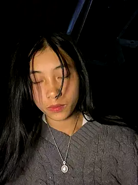 Snapshot of EmLy02 chatting on November 3, 12:06 pm EmLy02 online show from November 3, 12:06 pm