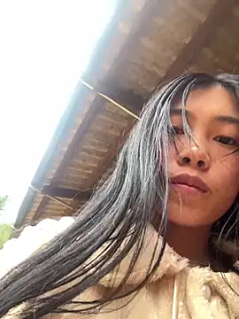 Snapshot of EmLy02 chatting on December 3, 12:07 am EmLy02 online show from December 3, 12:07 am