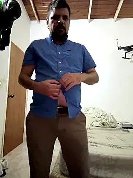 Snapshot of Diabloproducciones chatting on November 29, 12:02 am Diabloproducciones online show from November 29, 12:02 am