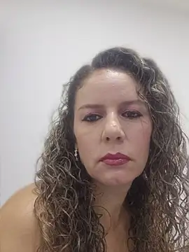 Nina vallon online show from March 12, 12:44 pm