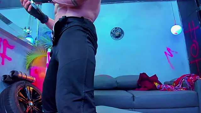 dennis cox1 online show from September 14, 6:56 am