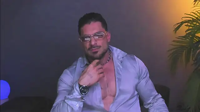 Snapshot of dennis_cox1 chatting on December 1, 6:29 am dennis cox1 online show from December 1, 6:29 am