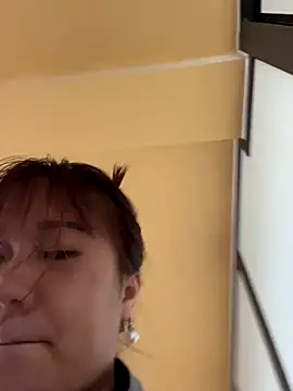 qinejr37 online show from September 27, 1:54 am