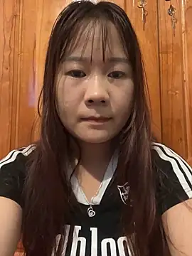 qinejr37 online show from October 1, 11:33 pm