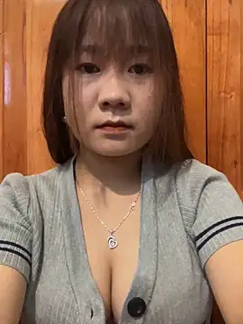 qinejr37 online show from October 18, 12:35 am