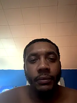 Snapshot of Kingstrokezxx chatting on November 18, 6:07 am Kingstrokezxx online show from November 18, 6:07 am