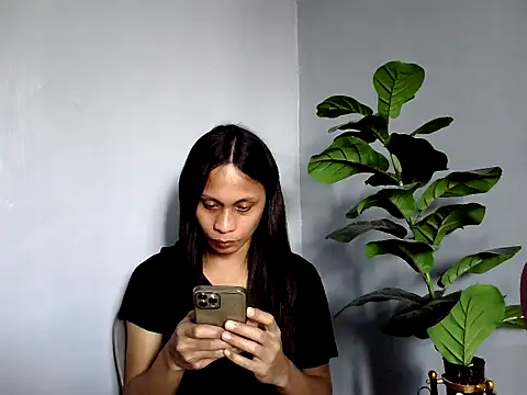 missruffa online show from September 23, 5:10 am