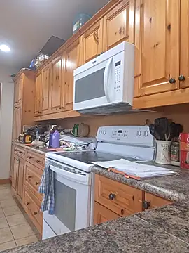 Dillybar41 online show from October 8, 8:17 pm