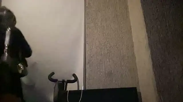 smokemilv online show from November 26, 4:35 am