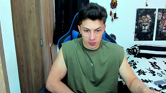 Snapshot of javiersexymann chatting on February 11, 6:01 pm javiersexymann online show from February 11, 6:01 pm