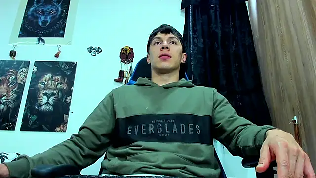 Snapshot of javiersexymann chatting on March 6, 9:31 pm javiersexymann online show from March 6, 9:31 pm