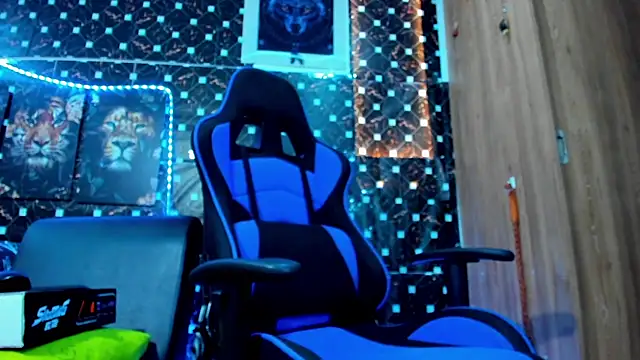 Snapshot of javiersexymann chatting on September 11, 5:35 pm javiersexymann online show from September 11, 5:35 pm