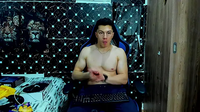 javiersexymann online show from April 23, 5:41 am