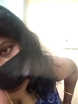 Snapshot of chaitara-reddy chatting on September 16, 4:19 pm chaitara-reddy online show from September 16, 4:19 pm