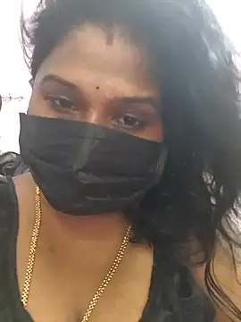 Snapshot of chaitara-reddy chatting on May 17, 9:06 am chaitara-reddy online show from May 17, 9:06 am