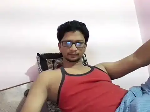 Snapshot of Jeyg6900 chatting on November 23, 7:35 pm Jeyg6900 online show from November 23, 7:35 pm