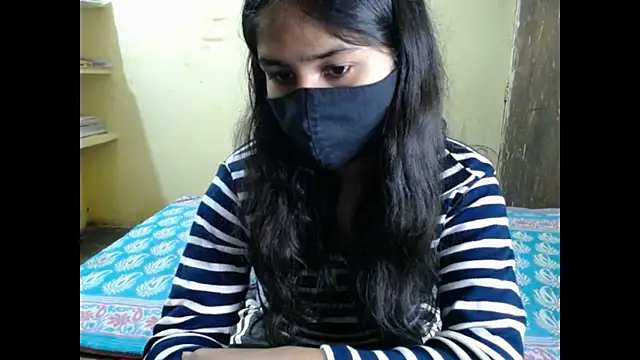 Snapshot of Vanya_7 chatting on October 31, 6:03 am Vanya 7 online show from October 31, 6:03 am