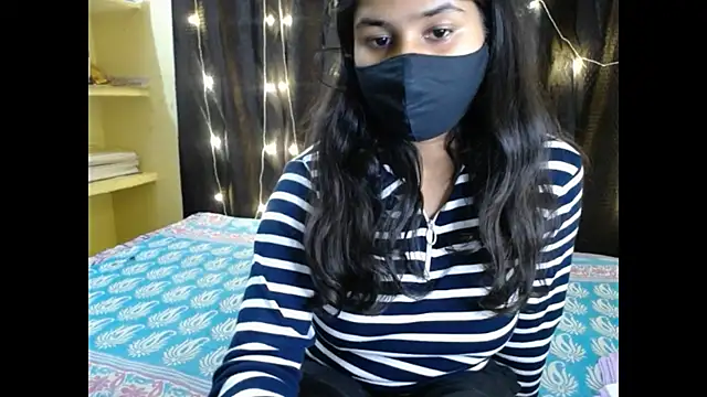 Snapshot of Vanya_7 chatting on November 6, 8:54 pm Vanya 7 online show from November 6, 8:54 pm