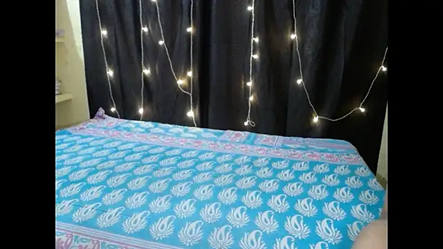 Snapshot of Vanya_7 chatting on November 27, 10:50 am Vanya 7 online show from November 27, 10:50 am