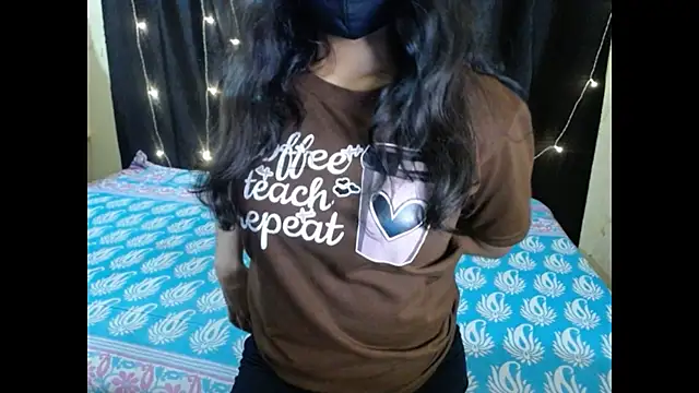 Snapshot of Vanya_7 chatting on November 27, 10:56 pm Vanya 7 online show from November 27, 10:56 pm