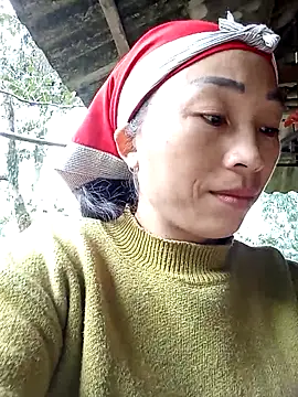 lucybaby00 online show from November 17, 1:44 am